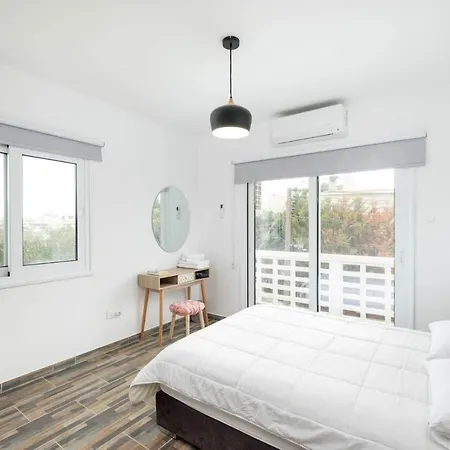 Apartment Happy - Halefka Court *