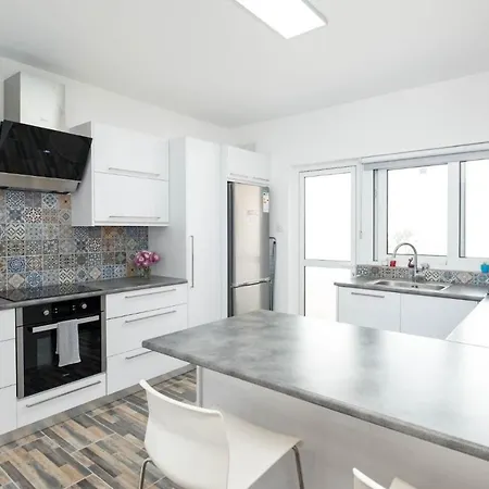 Happy - Halefka Court Apartmán *